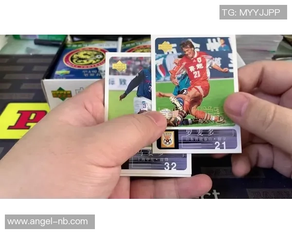 如何打造既实用又美观的足球星卡收纳方案